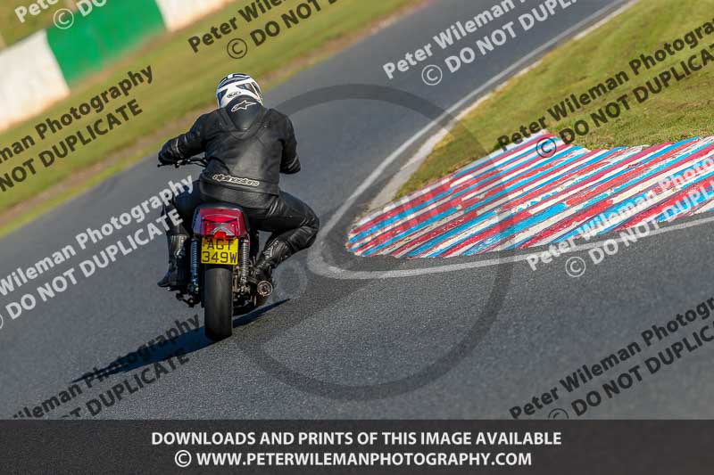 PJM Wedding Photography;enduro digital images;event digital images;eventdigitalimages;mallory park;mallory park photographs;mallory park trackday;mallory park trackday photographs;no limits trackdays;peter wileman photography;racing digital images;trackday digital images;trackday photos